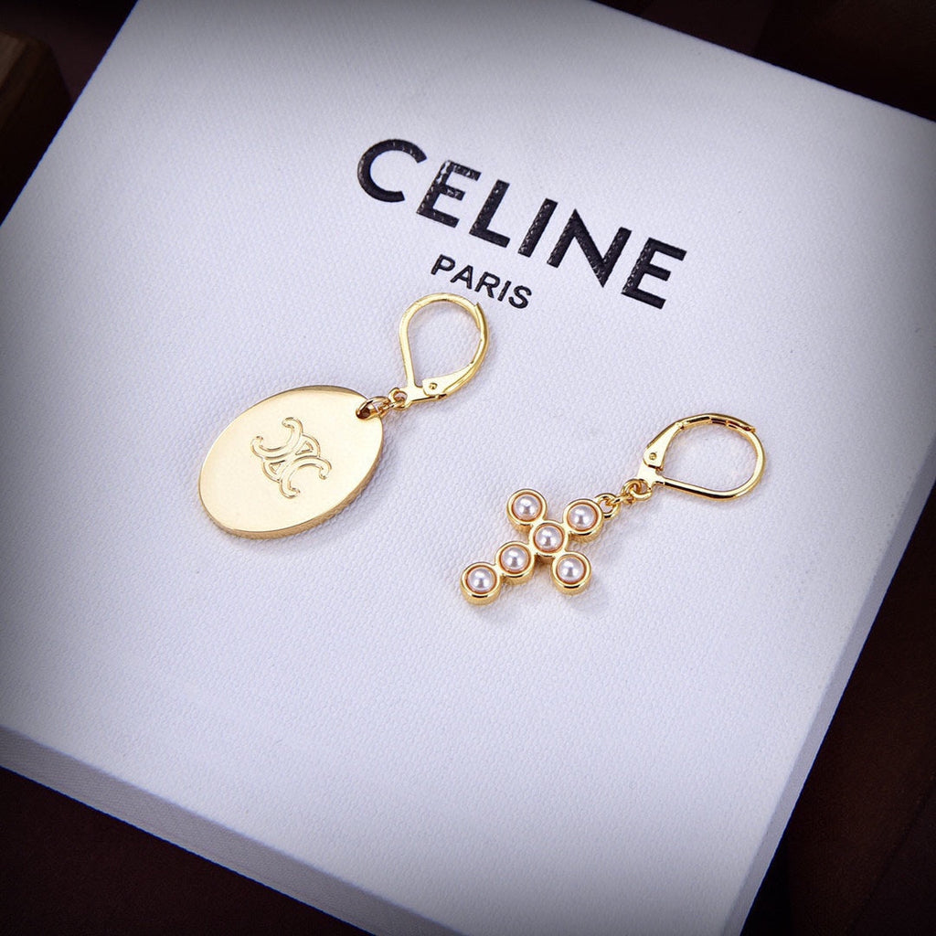 Celine Triomphe Precious Earrings - 18K Yellow Gold